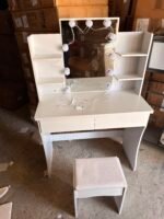 Elegant Vanity Table - Image 2